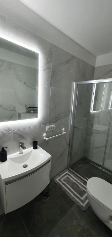 Apartments Ena Kaštela Eksteriør bilde
